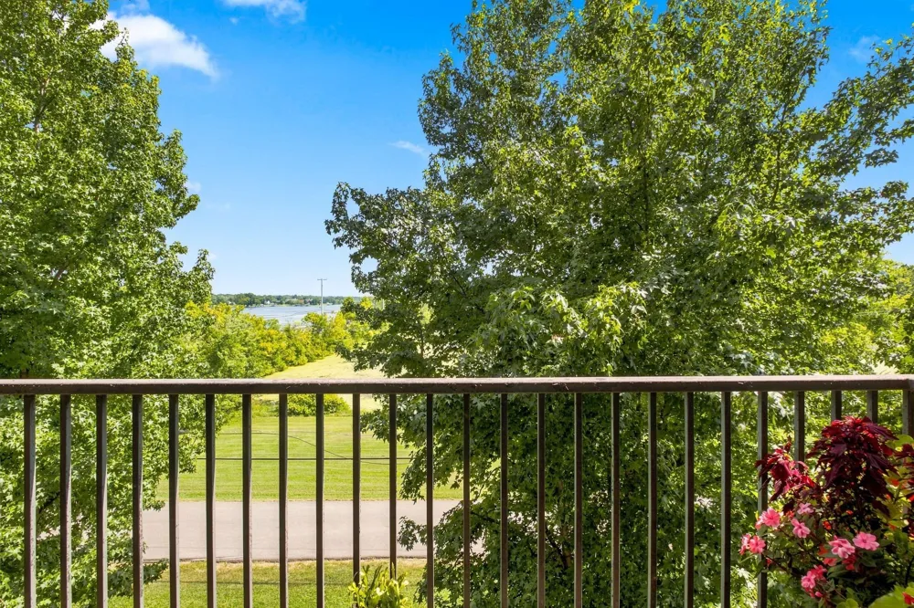200 Sanders Ferry Rd #1303 Hendersonville, TN 37075