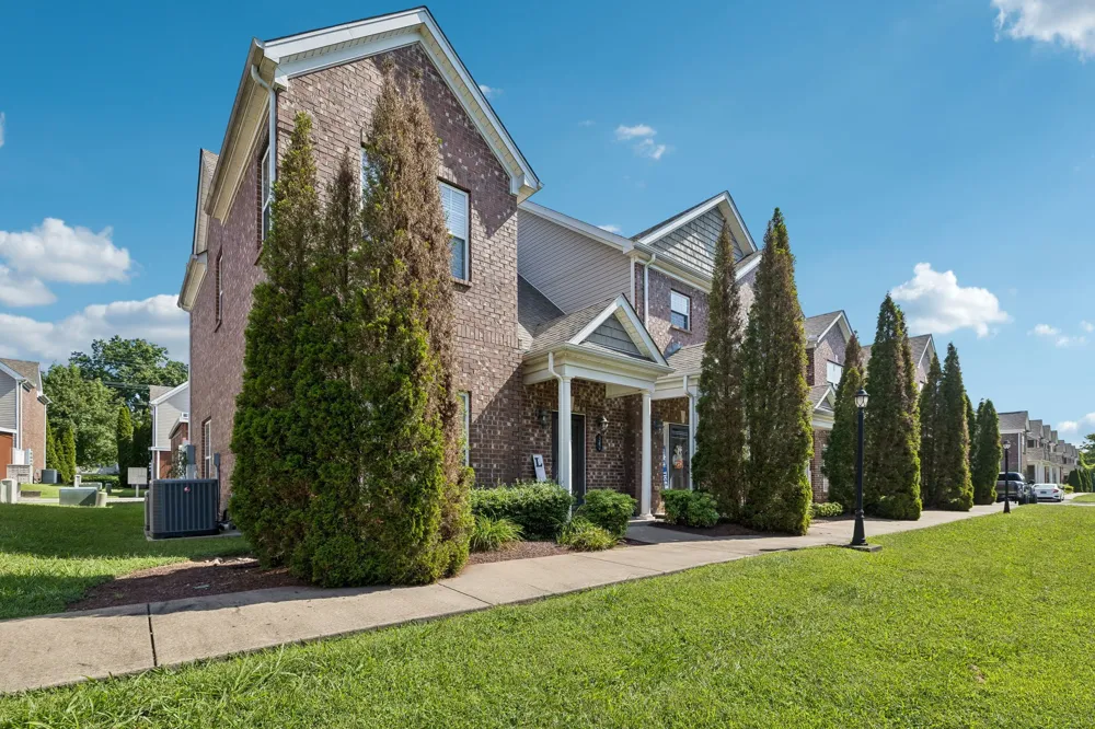 341 Rowlette Cir Murfreesboro, TN 37127