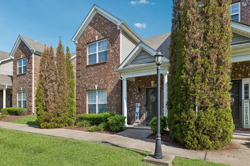 341 Rowlette Cir Murfreesboro, TN 37127