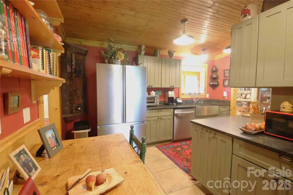 141 Owl Haven Lane Cedar Mountain, NC 28718