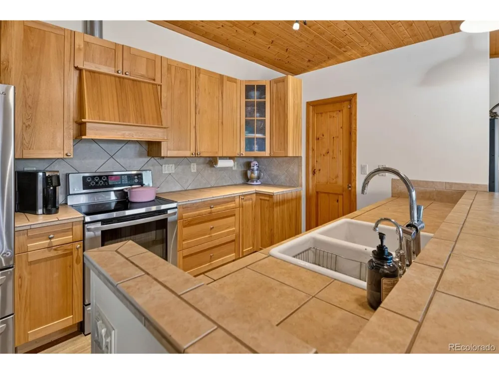 9469 County Road 59 Keenesburg, CO 80643