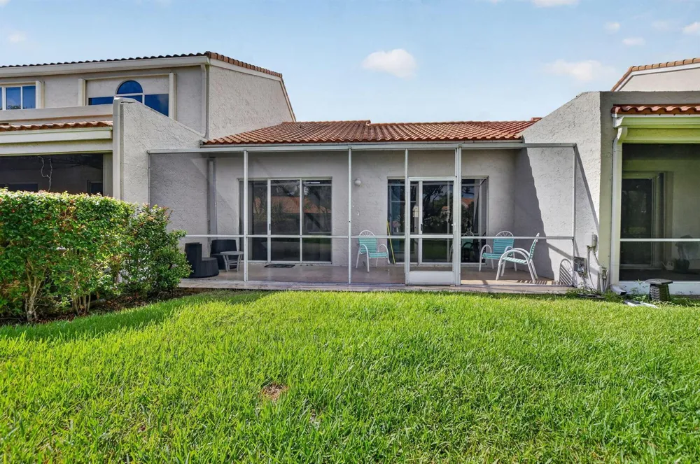 10410 PLAZA CENTRO Boca Raton, FL 33498