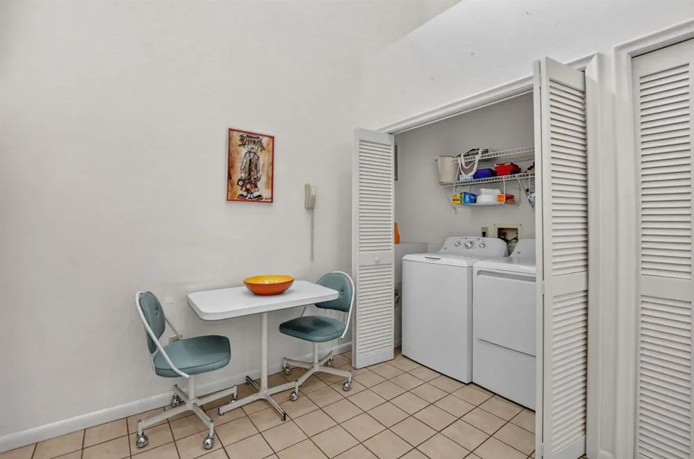 10410 PLAZA CENTRO Boca Raton, FL 33498