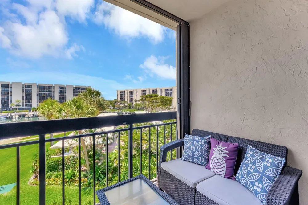 2707 Ocean Boulevard #306d Boca Raton, FL 33431