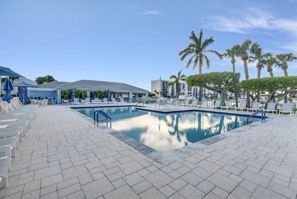 2707 Ocean Boulevard #306d Boca Raton, FL 33431