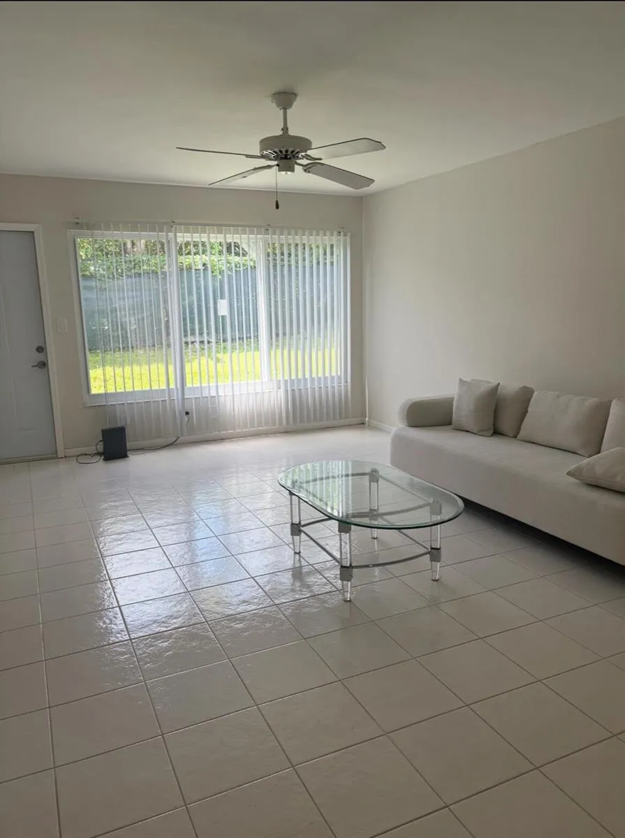 9110 Fairbanks Lane #4 Boca Raton, FL 33496