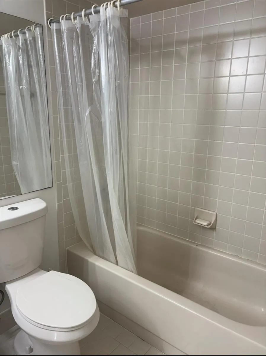 9110 Fairbanks Lane #4 Boca Raton, FL 33496