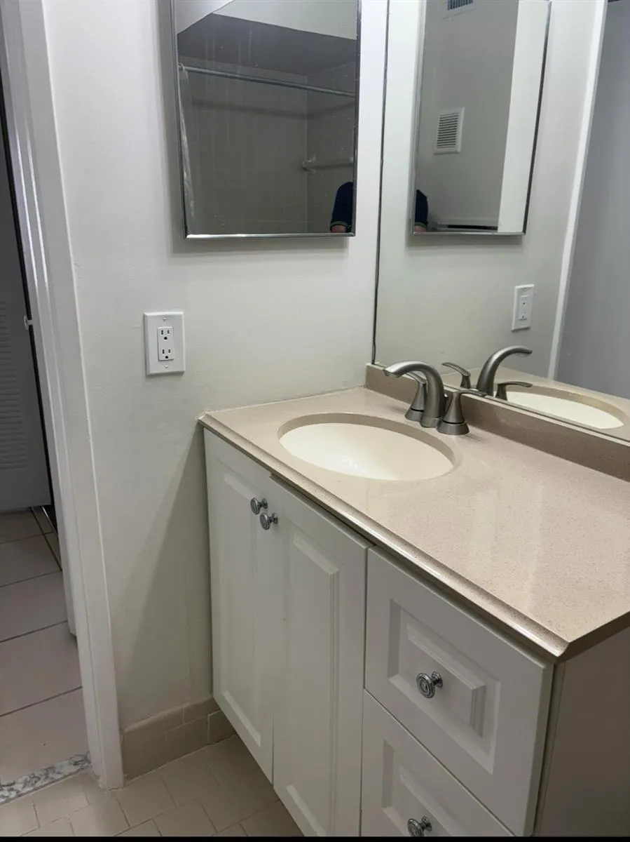 9110 Fairbanks Lane #4 Boca Raton, FL 33496