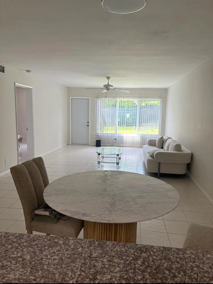 9110 Fairbanks Lane #4 Boca Raton, FL 33496