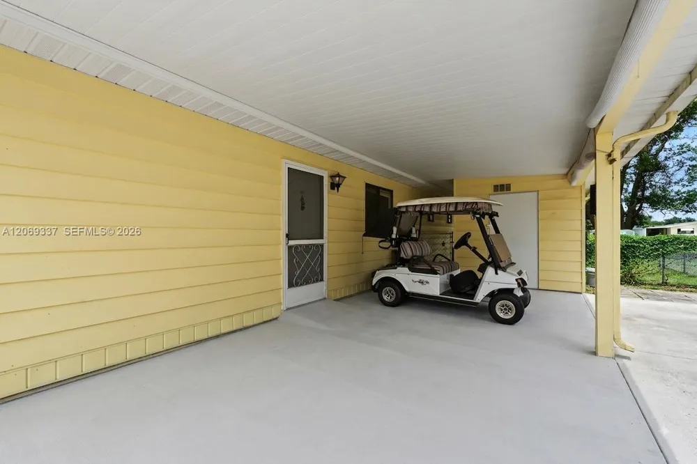 8935 SW 104th Place ocala, FL 34481