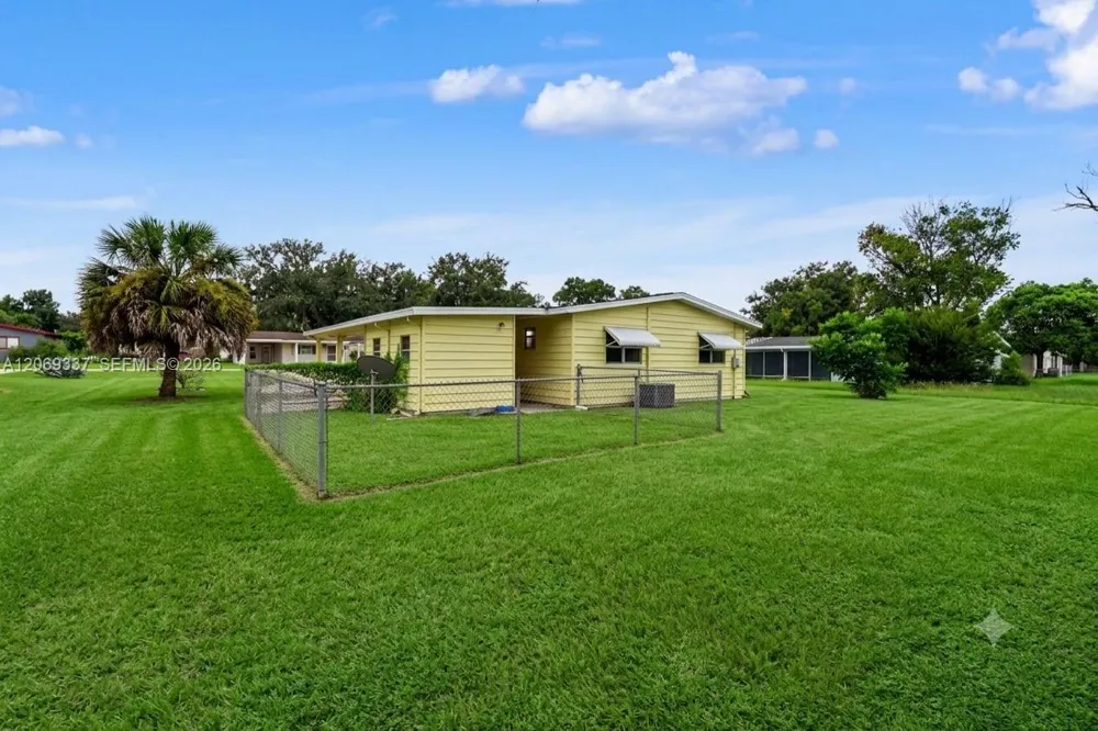 8935 SW 104th Place ocala, FL 34481
