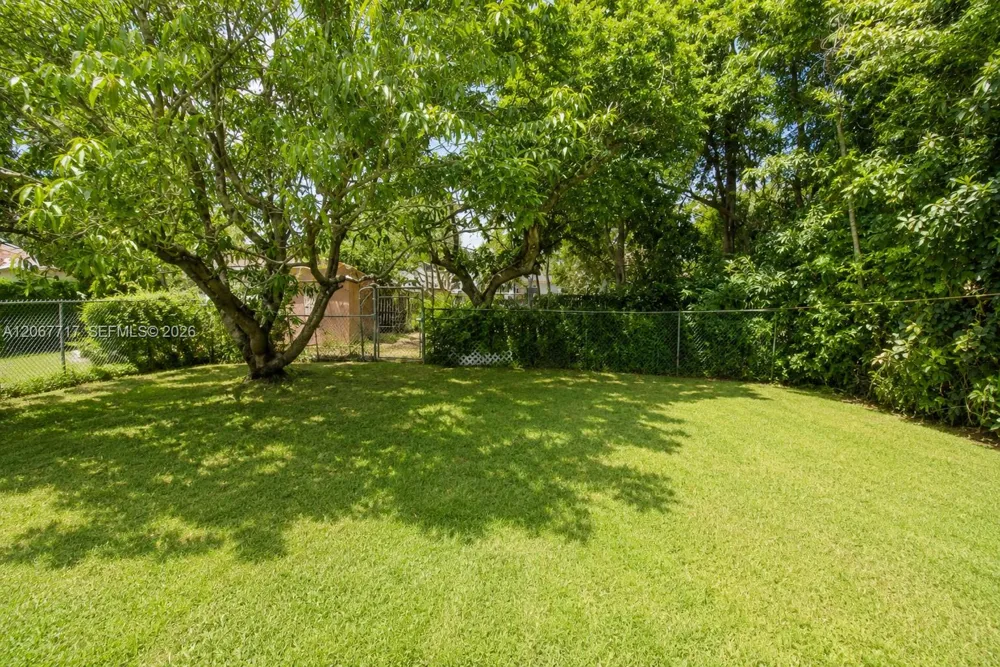 2347 SW 2nd St Miami, FL 33135
