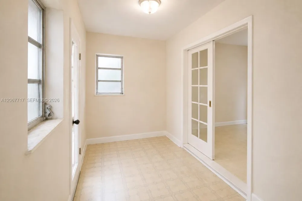 2347 SW 2nd St Miami, FL 33135