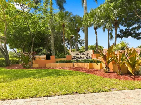 2107 Anchor Court