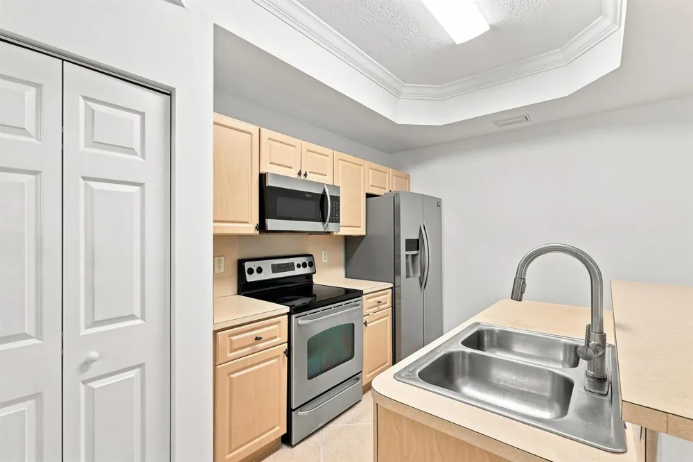 2107 Anchor Court Fort Lauderdale, FL 33312