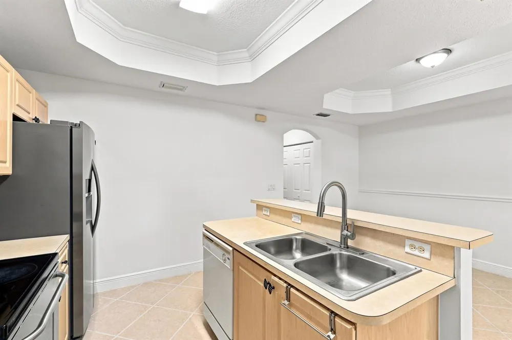 2107 Anchor Court Fort Lauderdale, FL 33312