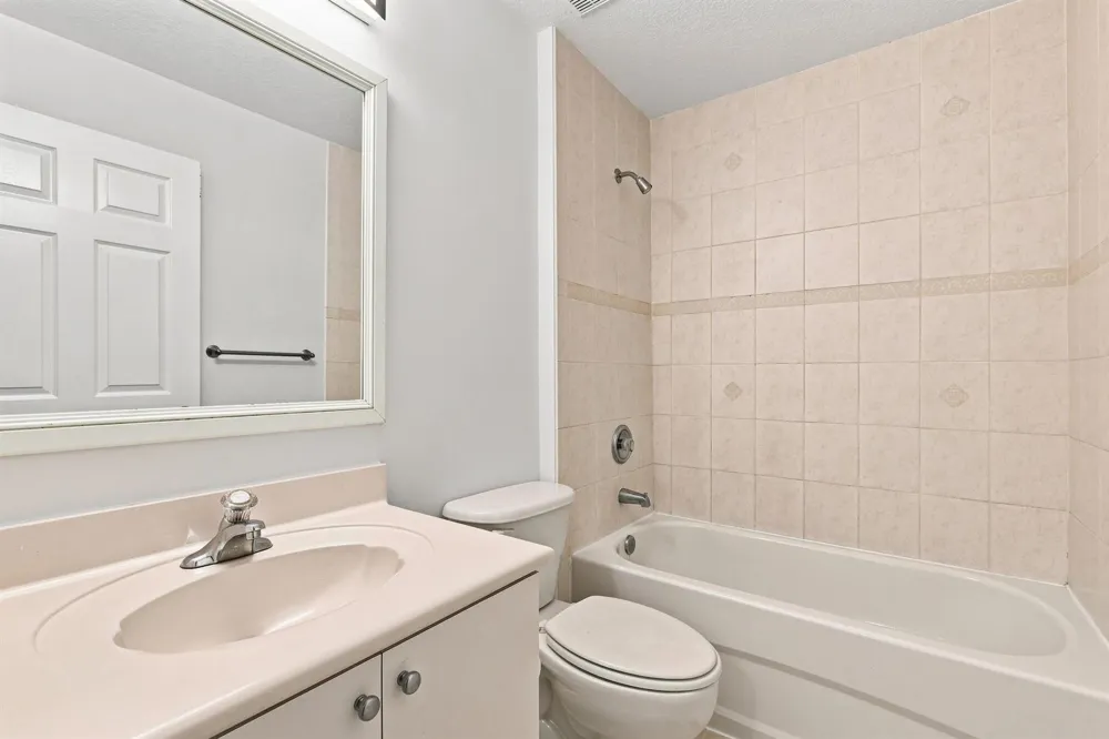 2107 Anchor Court Fort Lauderdale, FL 33312
