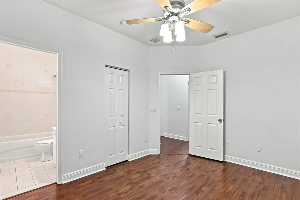 2107 Anchor Court Fort Lauderdale, FL 33312
