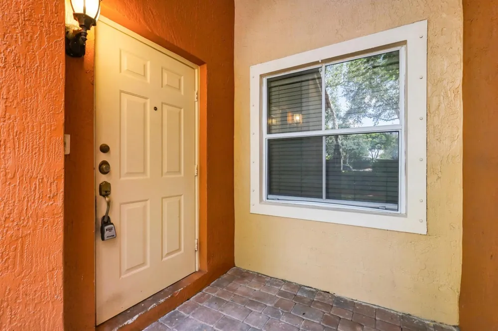 2107 Anchor Court Fort Lauderdale, FL 33312