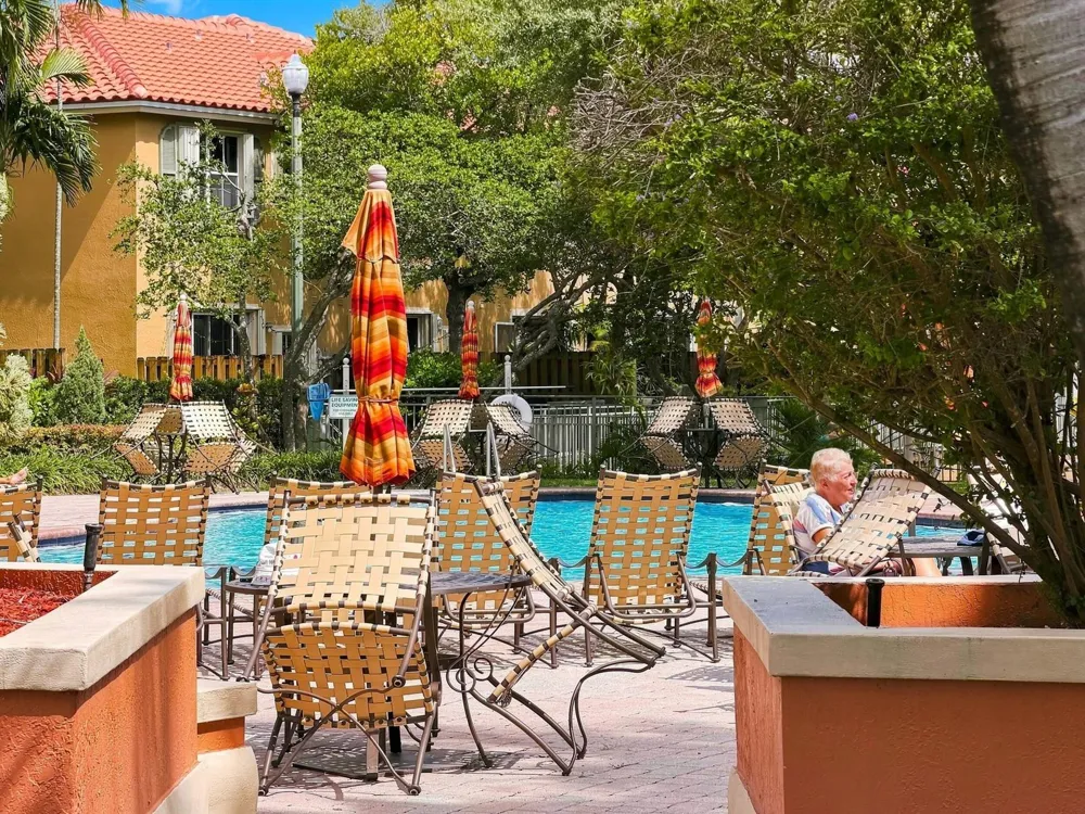 2107 Anchor Court Fort Lauderdale, FL 33312