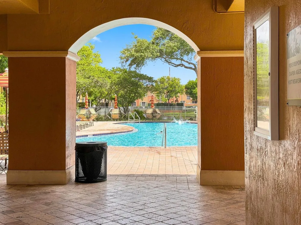 2107 Anchor Court Fort Lauderdale, FL 33312