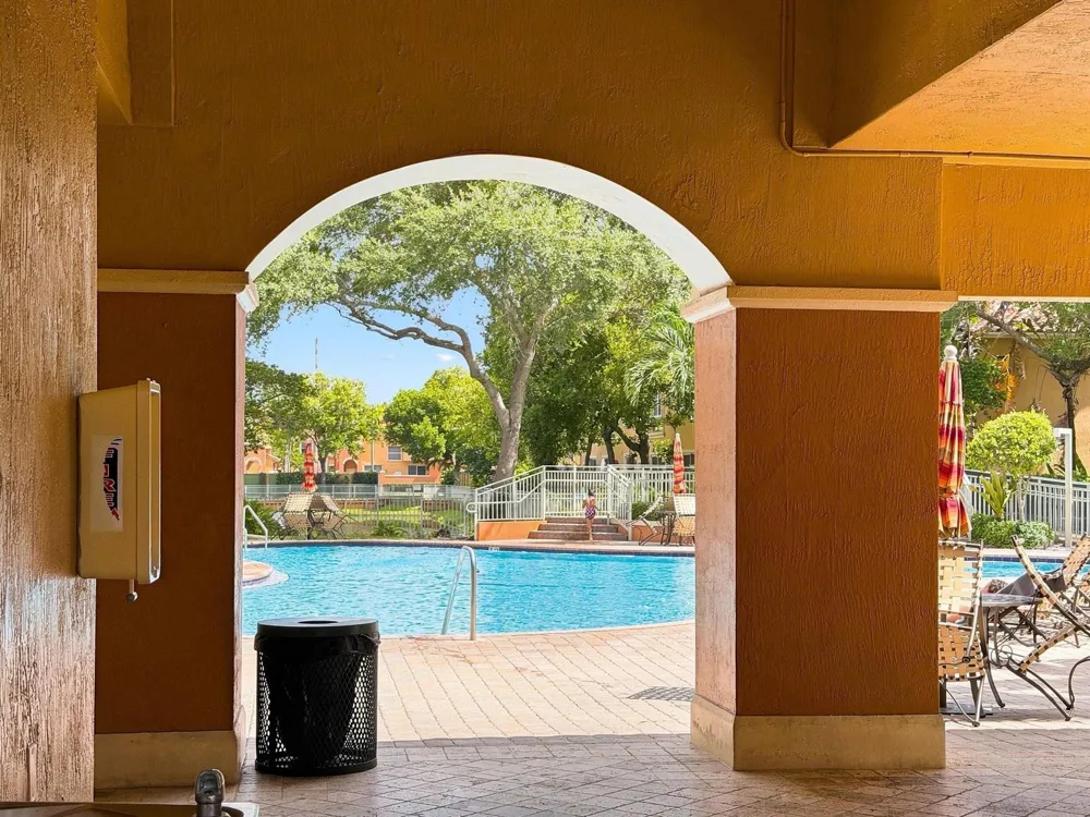 2107 Anchor Court Fort Lauderdale, FL 33312