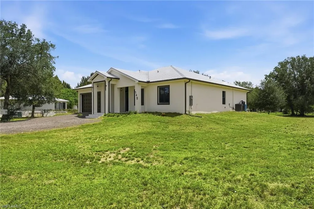 745 Estribo Street Clewiston, FL 33440
