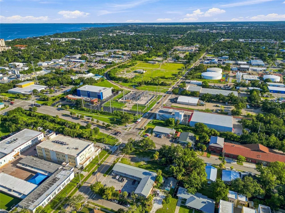 918 ORANGE AVENUE Sarasota, FL 34236