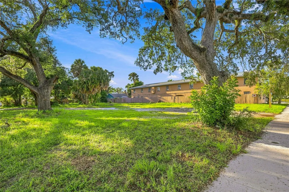 918 ORANGE AVENUE Sarasota, FL 34236