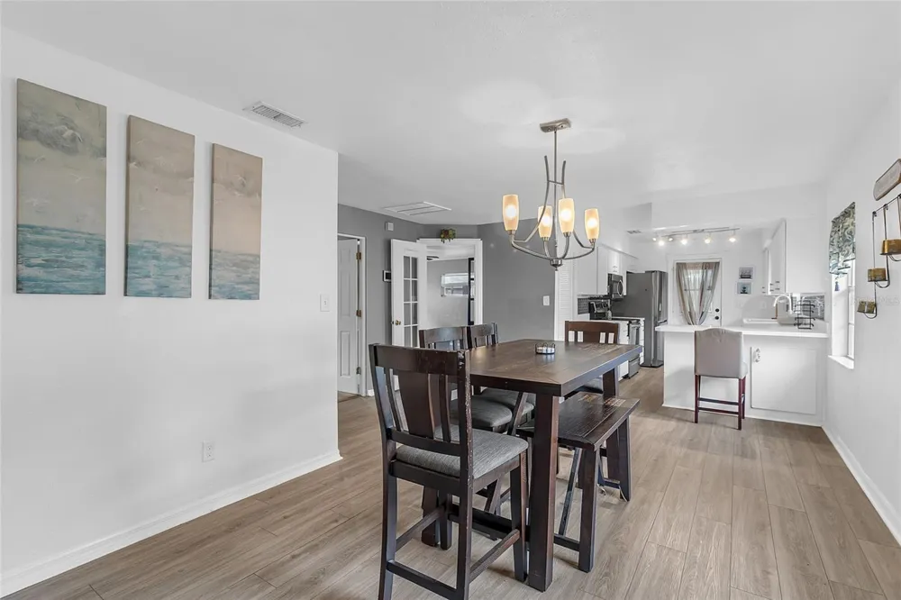 320 S SEMINOLE AVENUE Lake Alfred, FL 33850