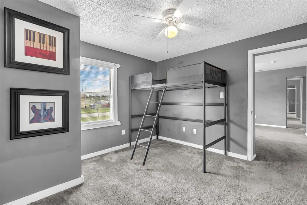320 S SEMINOLE AVENUE Lake Alfred, FL 33850