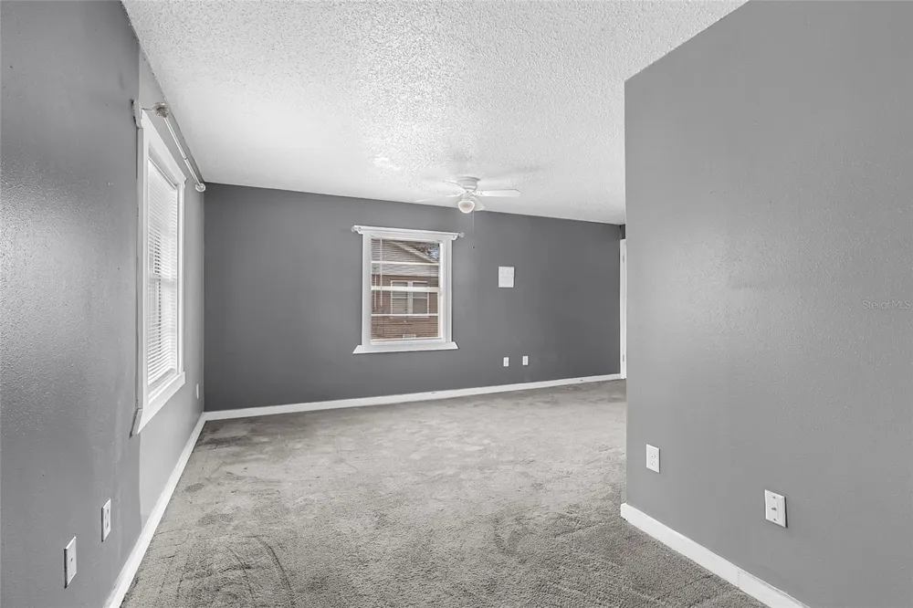 320 S SEMINOLE AVENUE Lake Alfred, FL 33850