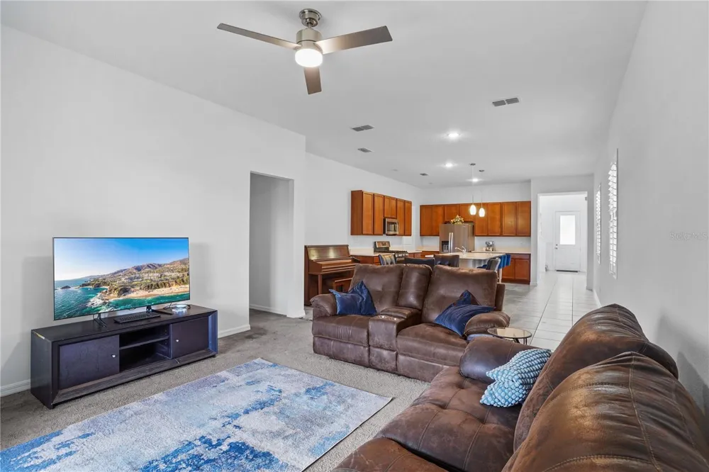 2052 EMERALD SPRINGS DRIVE Apopka, FL 32712