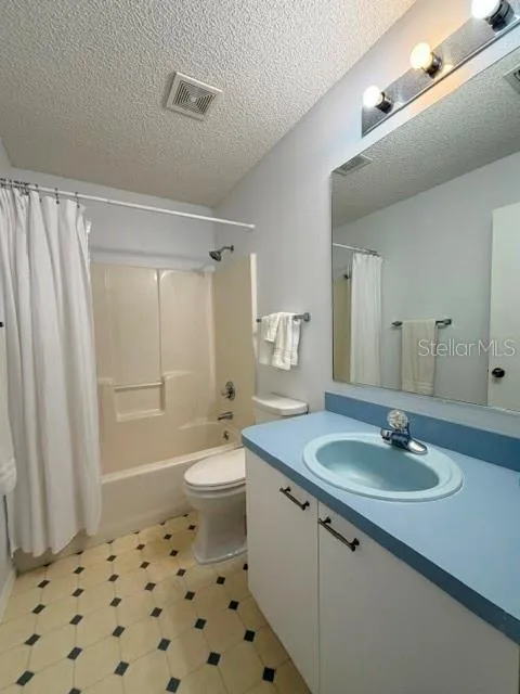335 SAN MARINO DRIVE Lady Lake, FL 32159