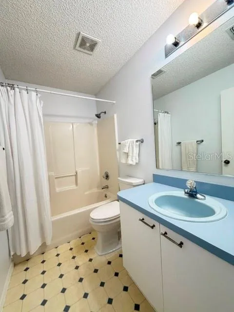 335 SAN MARINO DRIVE Lady Lake, FL 32159
