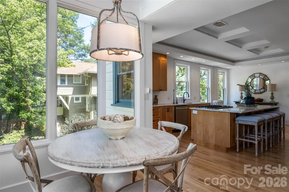 142 Edwin Place Asheville, NC 28801