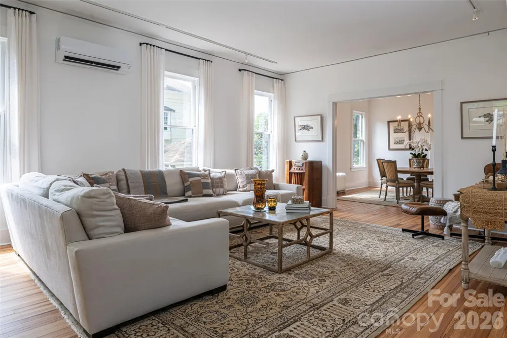 142 Edwin Place Asheville, NC 28801