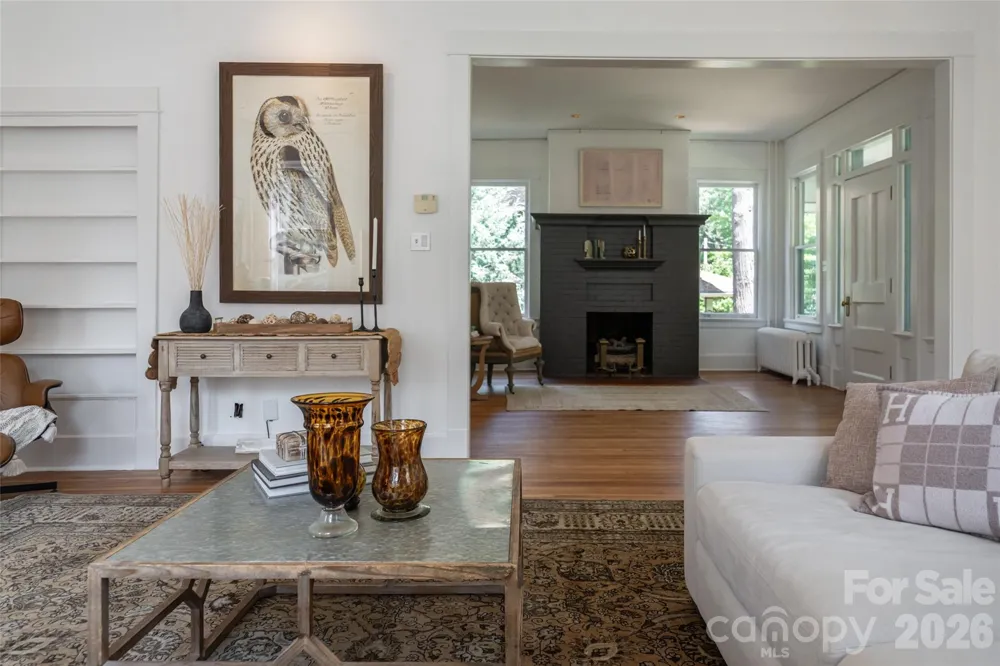 142 Edwin Place Asheville, NC 28801