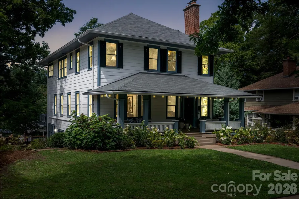 142 Edwin Place Asheville, NC 28801