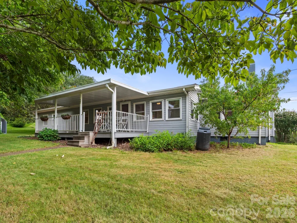 32 Fair Drive Candler, NC 28715
