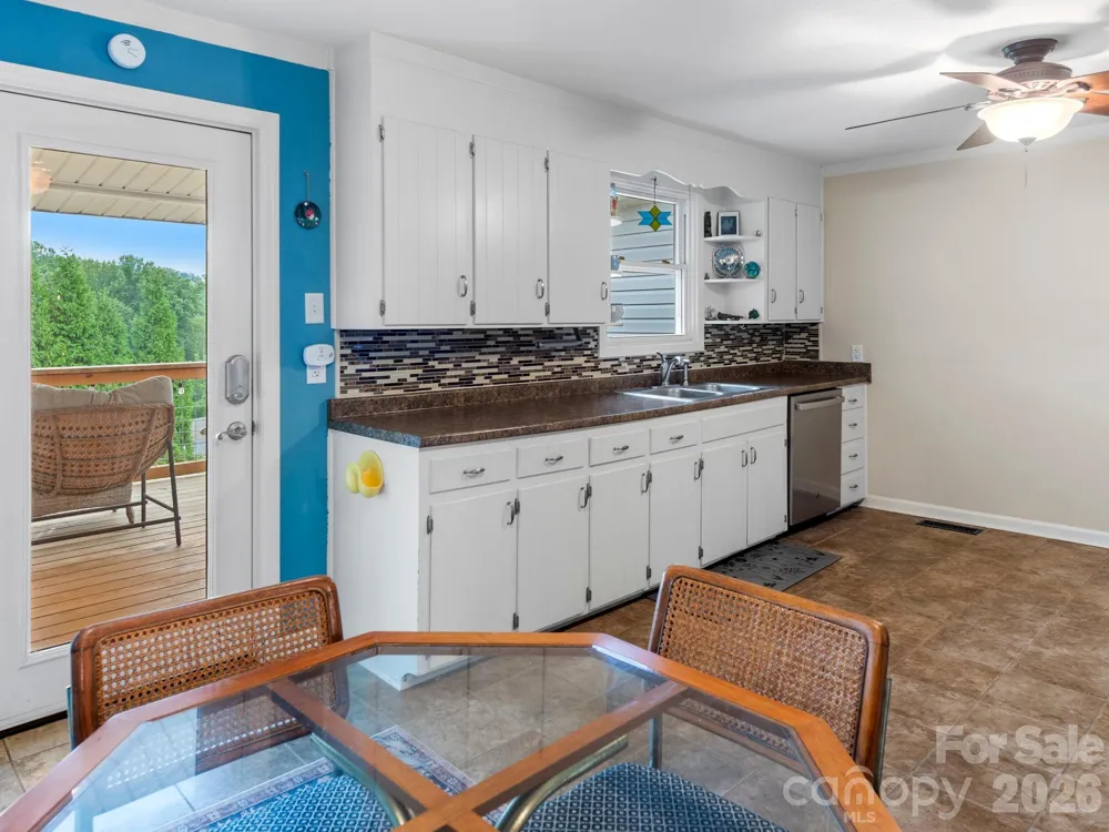 32 Fair Drive Candler, NC 28715