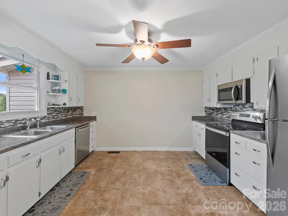 32 Fair Drive Candler, NC 28715