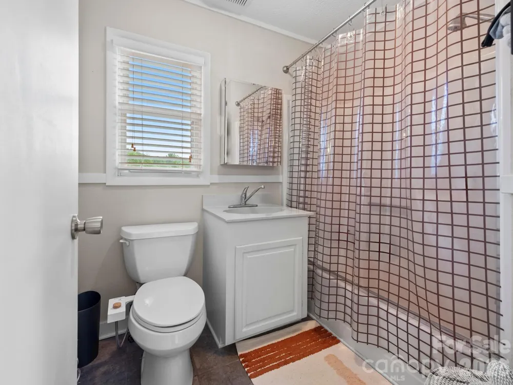 32 Fair Drive Candler, NC 28715