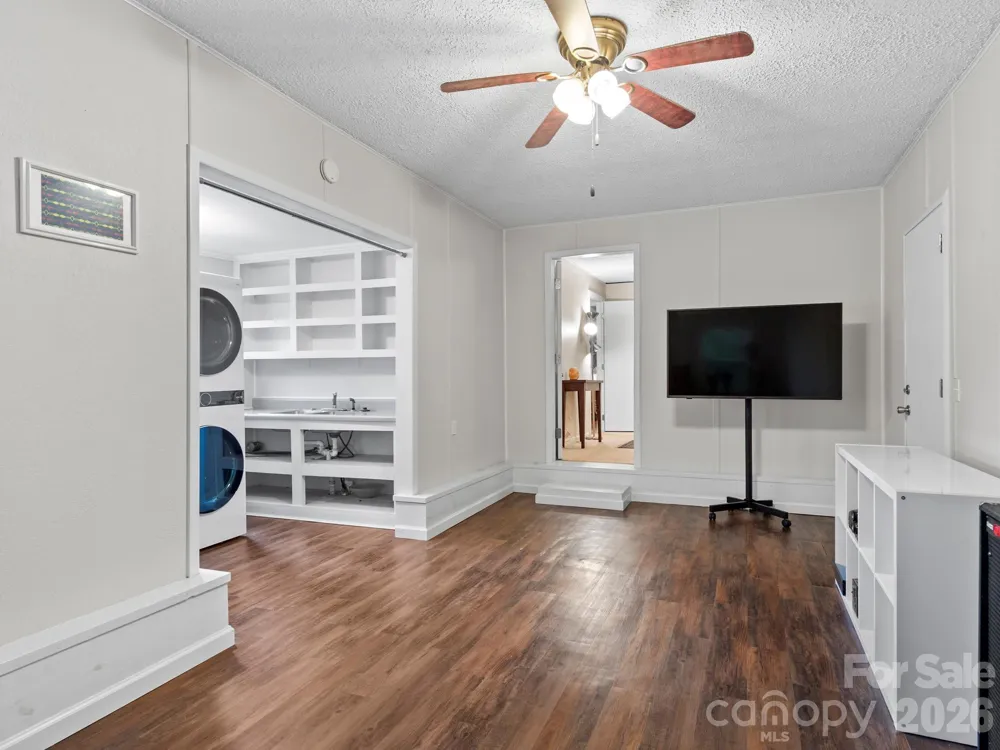 32 Fair Drive Candler, NC 28715