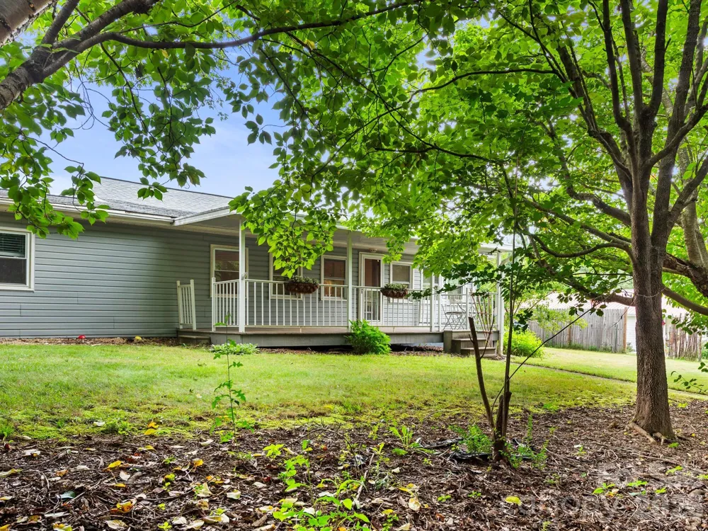 32 Fair Drive Candler, NC 28715