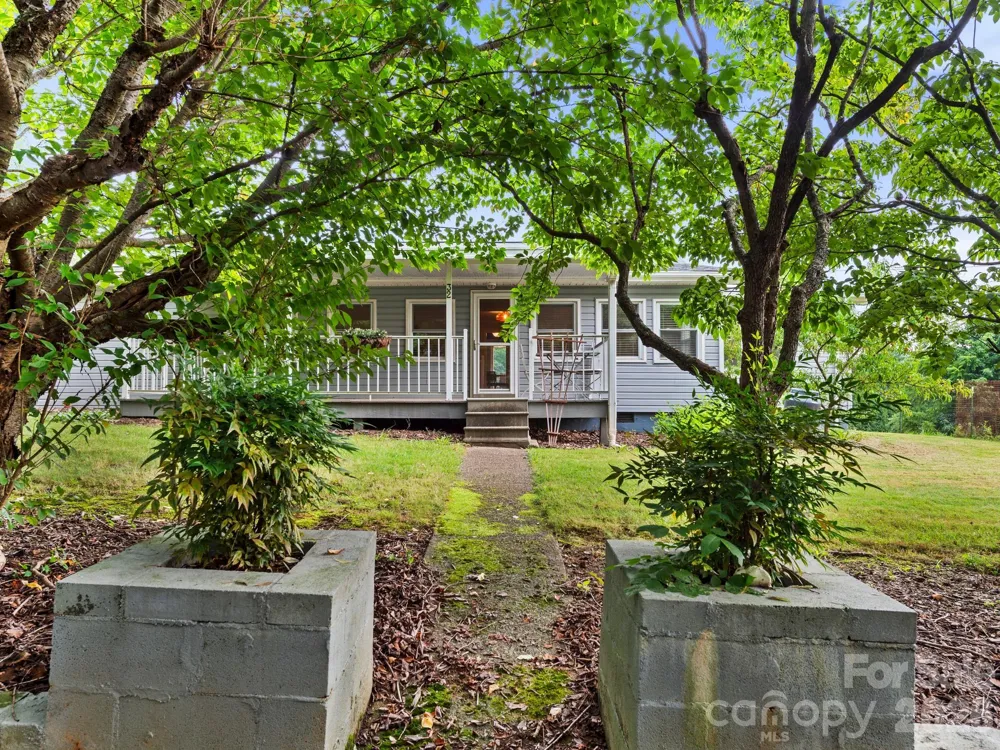 32 Fair Drive Candler, NC 28715