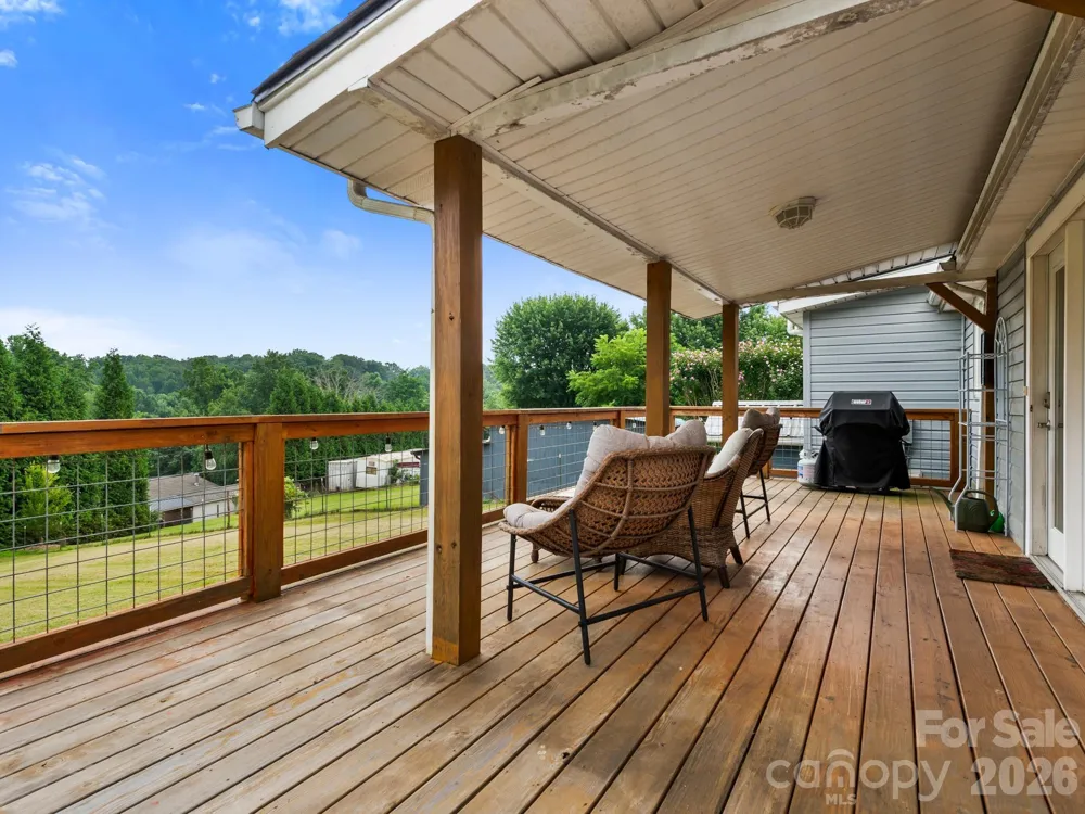 32 Fair Drive Candler, NC 28715