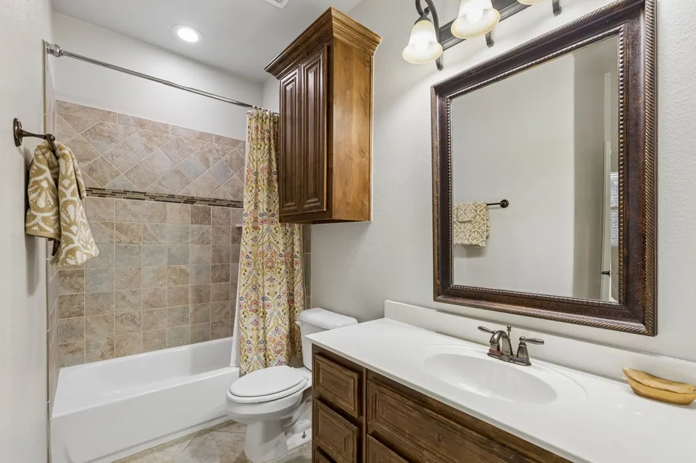4921 Empire Way Irving, TX 75038