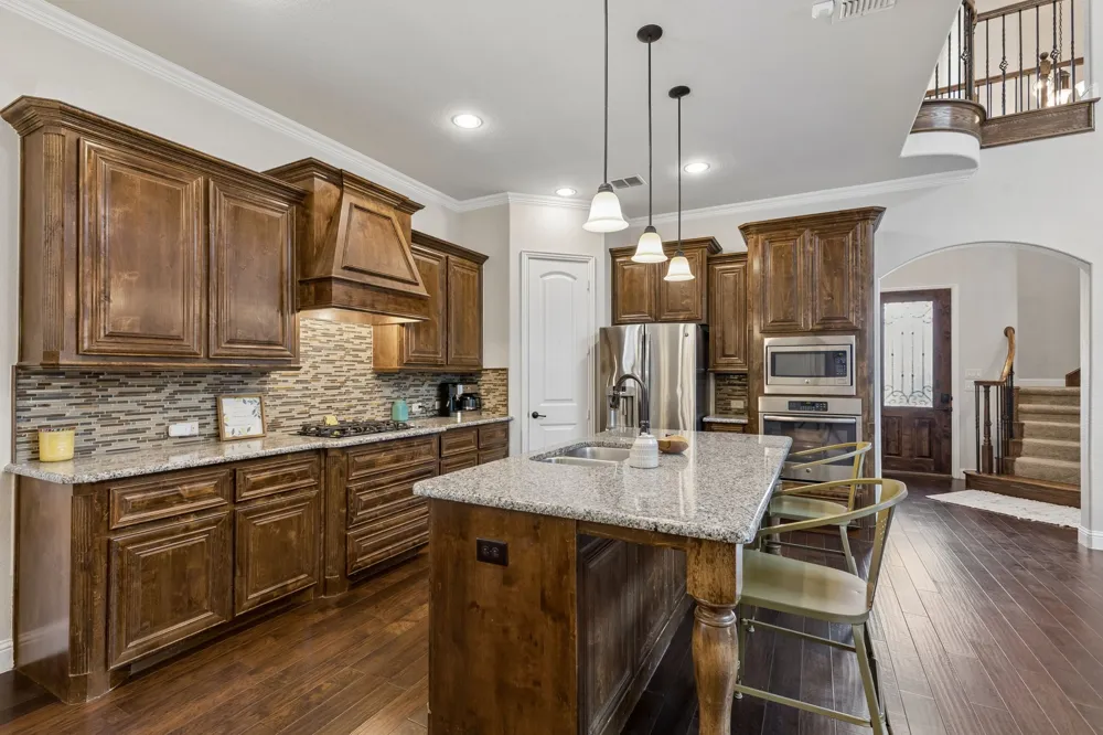 4921 Empire Way Irving, TX 75038