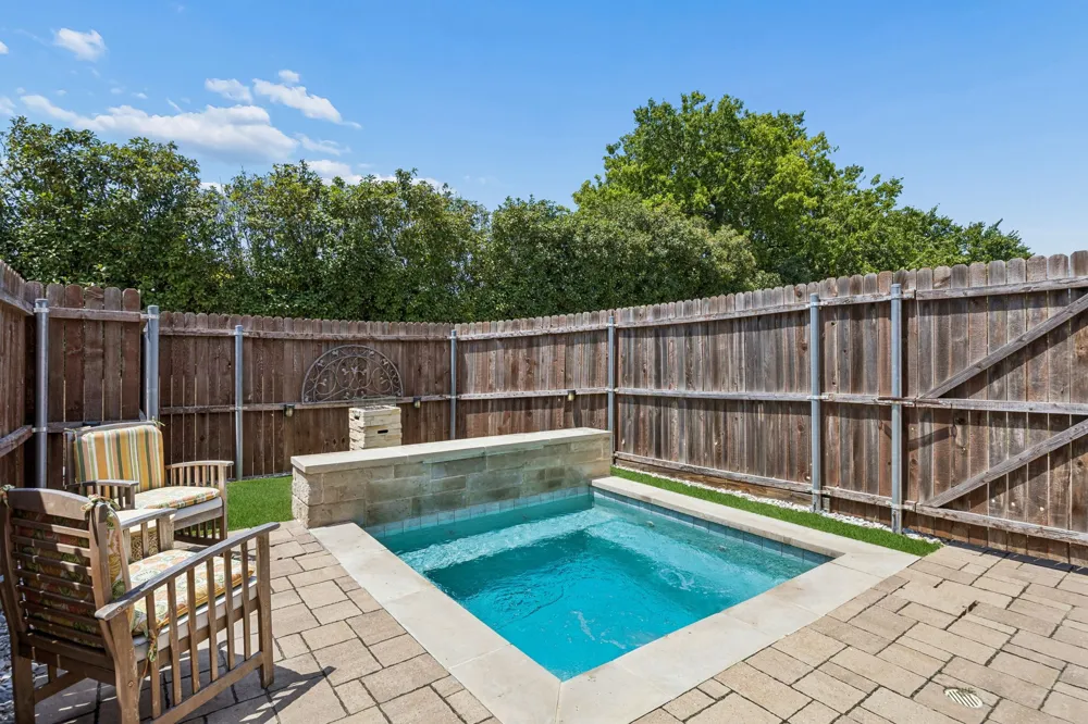 4921 Empire Way Irving, TX 75038